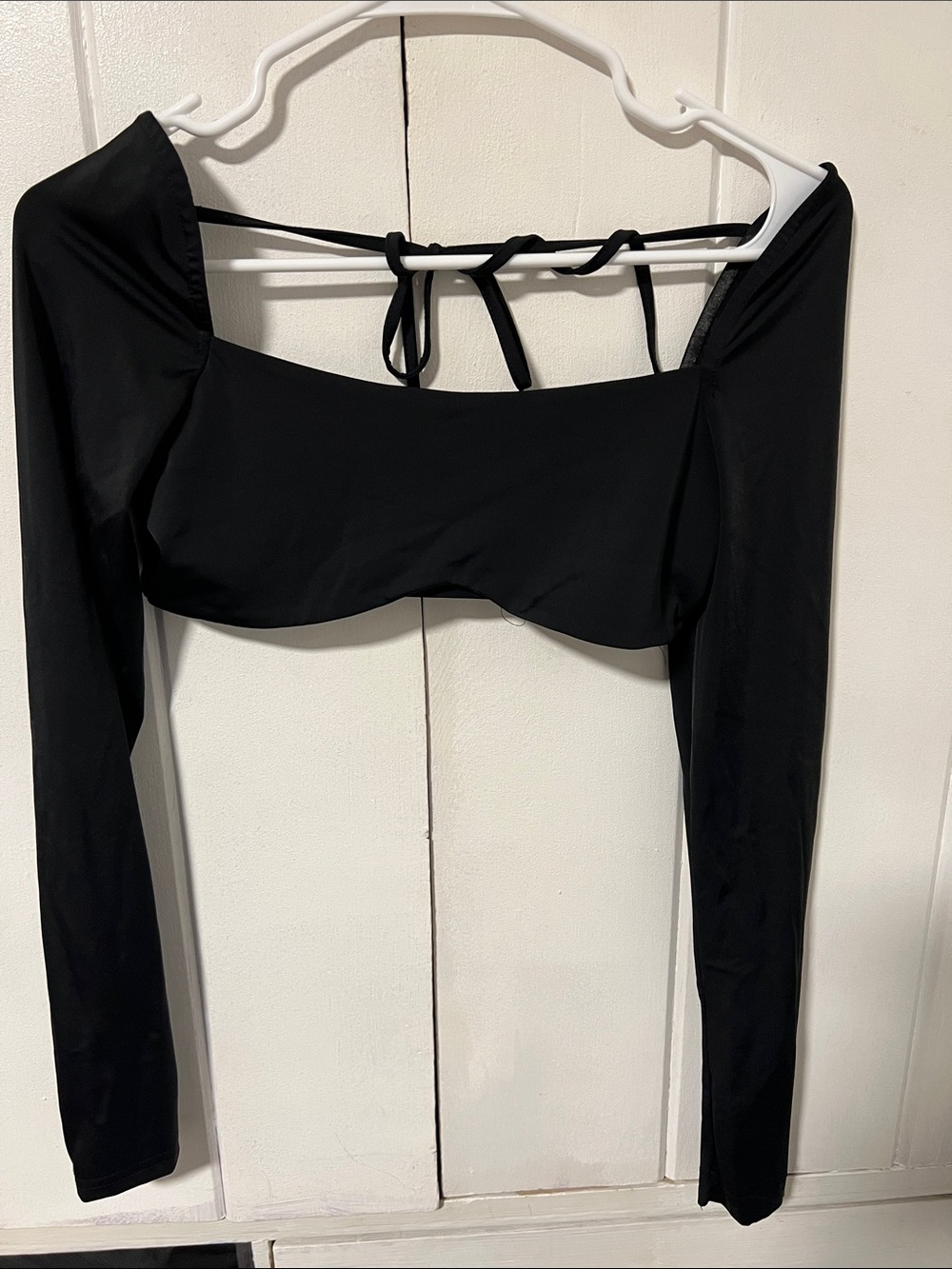 SHEIN Black Long-Sleeve Tie-Back Crop Top